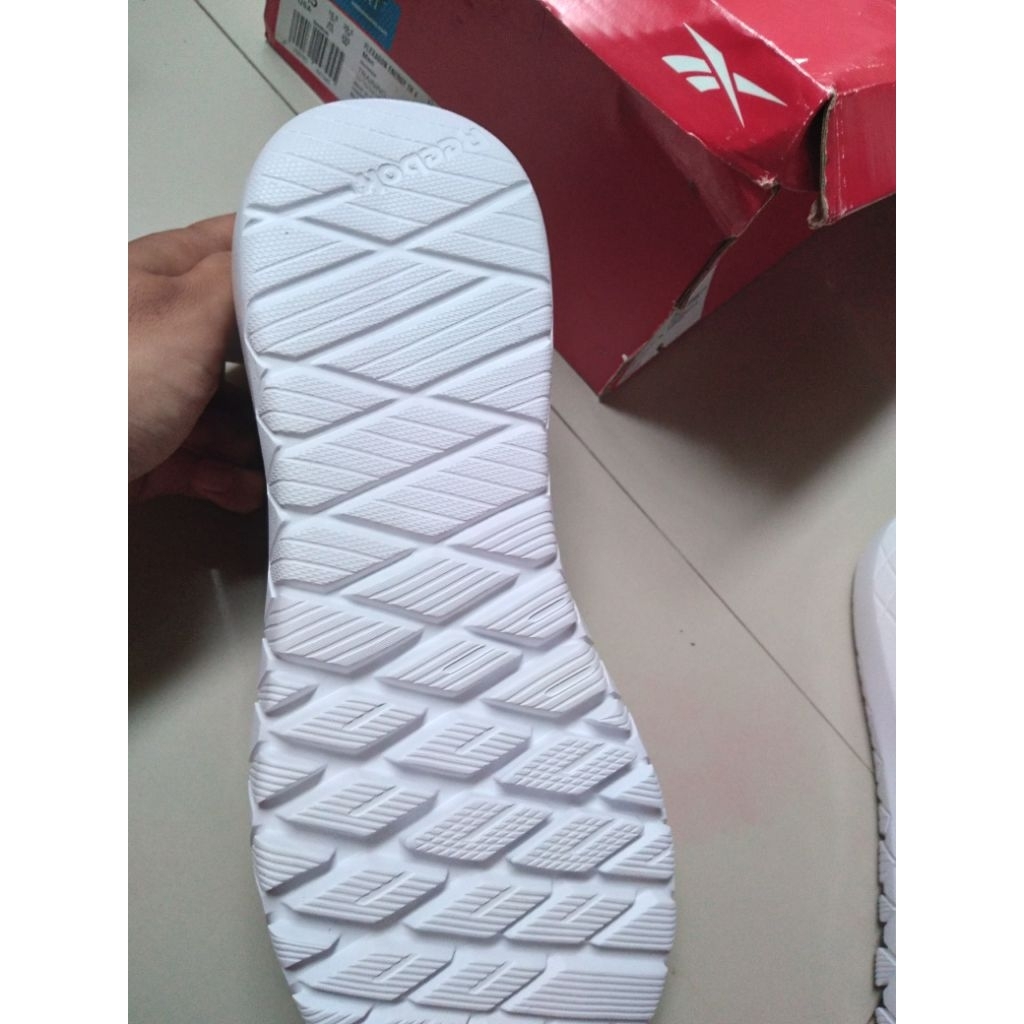 Reebok Asli Sepatu Running