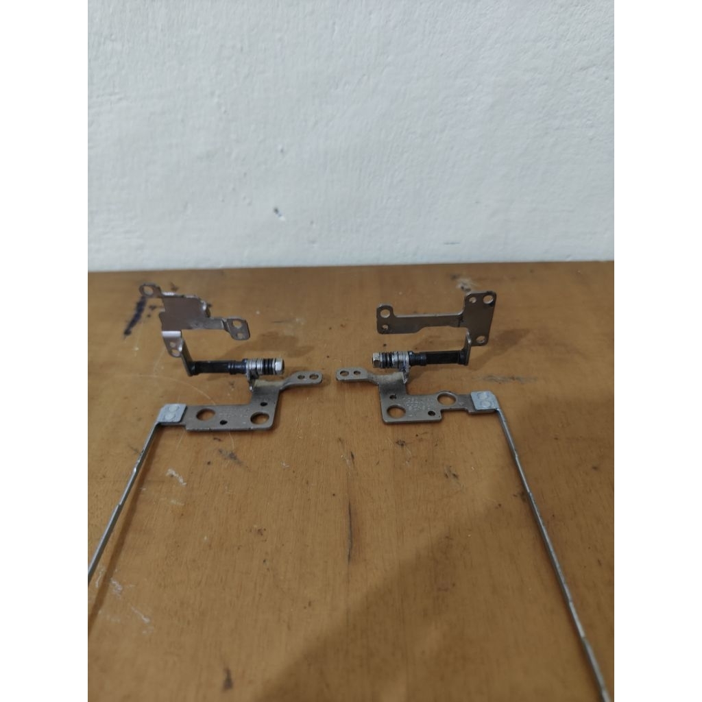 Engsel Laptop HP 14s 14 14s-DQ 14-DR 14S-DR 14S-FR 14S-FQ dq0508tu 14s DQ FQ 14s dq2518TU