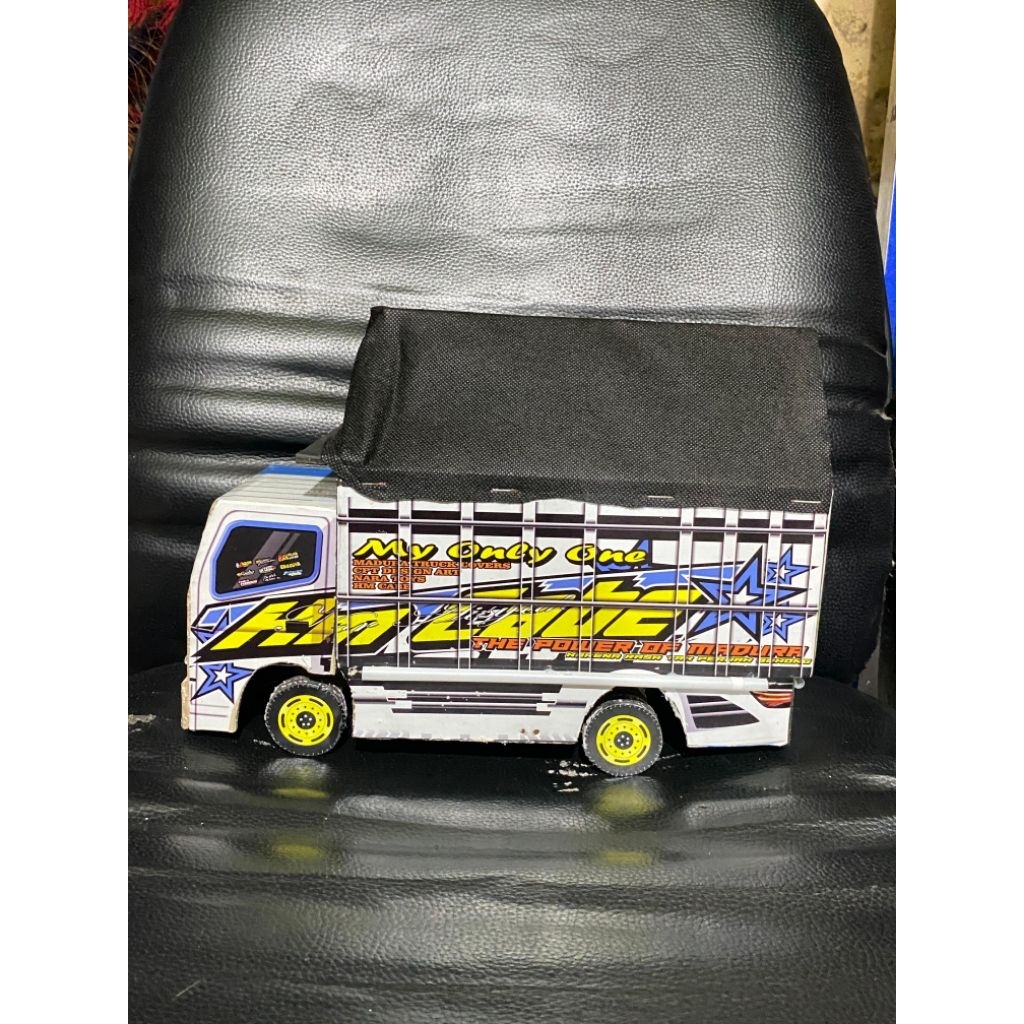 grosir truk oleng kayu ada lampu