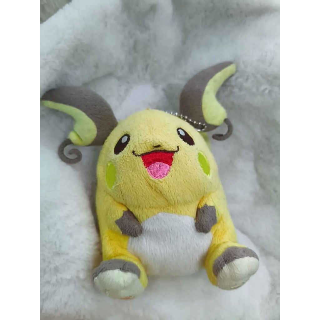 ganci boneka pokemon raichu