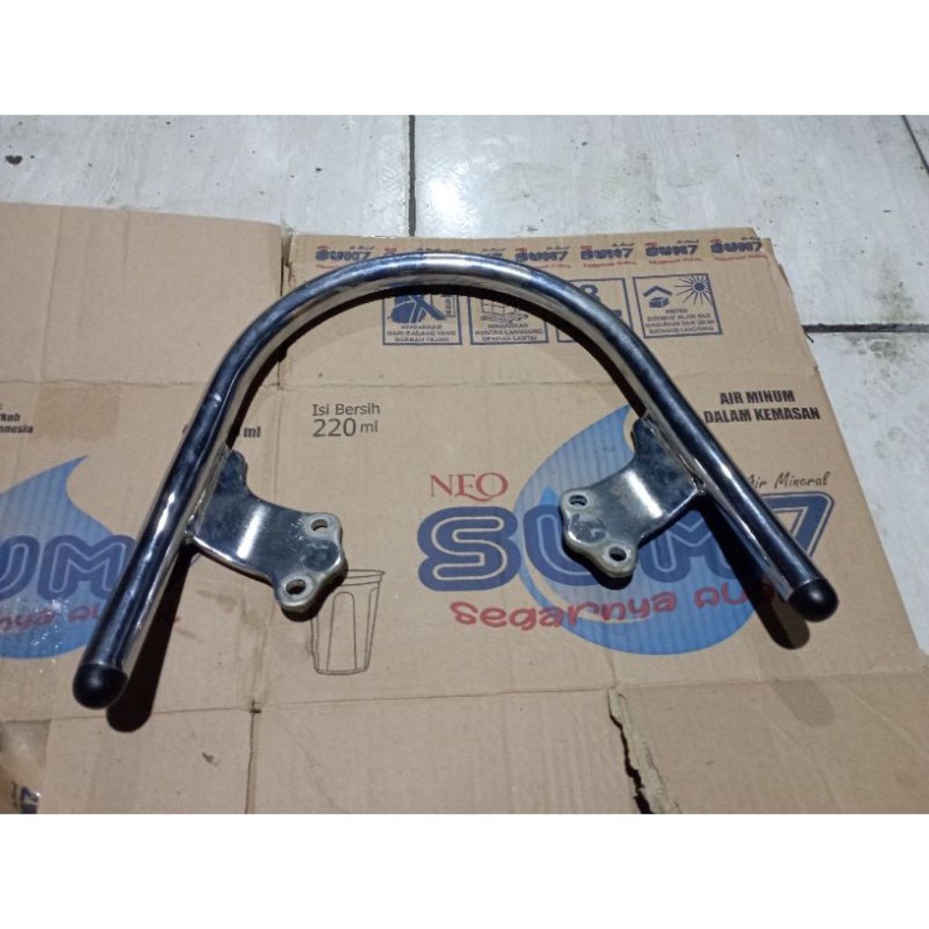 behel bagasi Scoopy karbu original