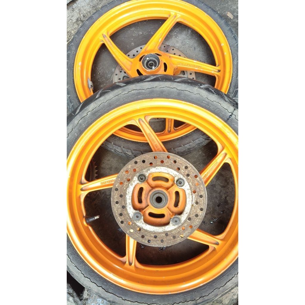 Velg disc depan belakang CBR 150 fi repsol CBU built up thailand K45a  original