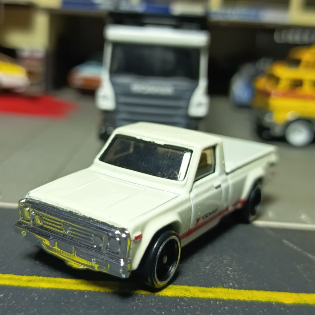 hot wheels loose mazda repu white