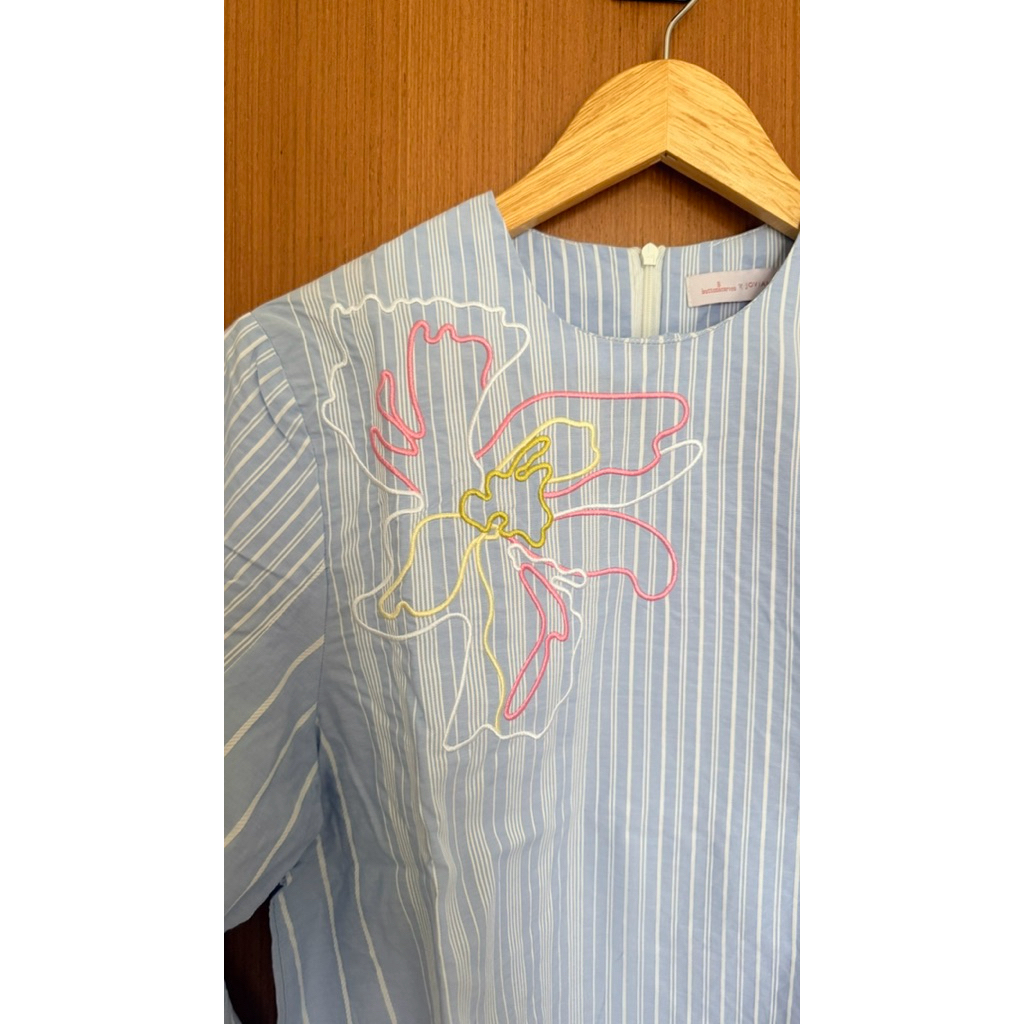 Preloved Blouse Buttonscarves x Jovian