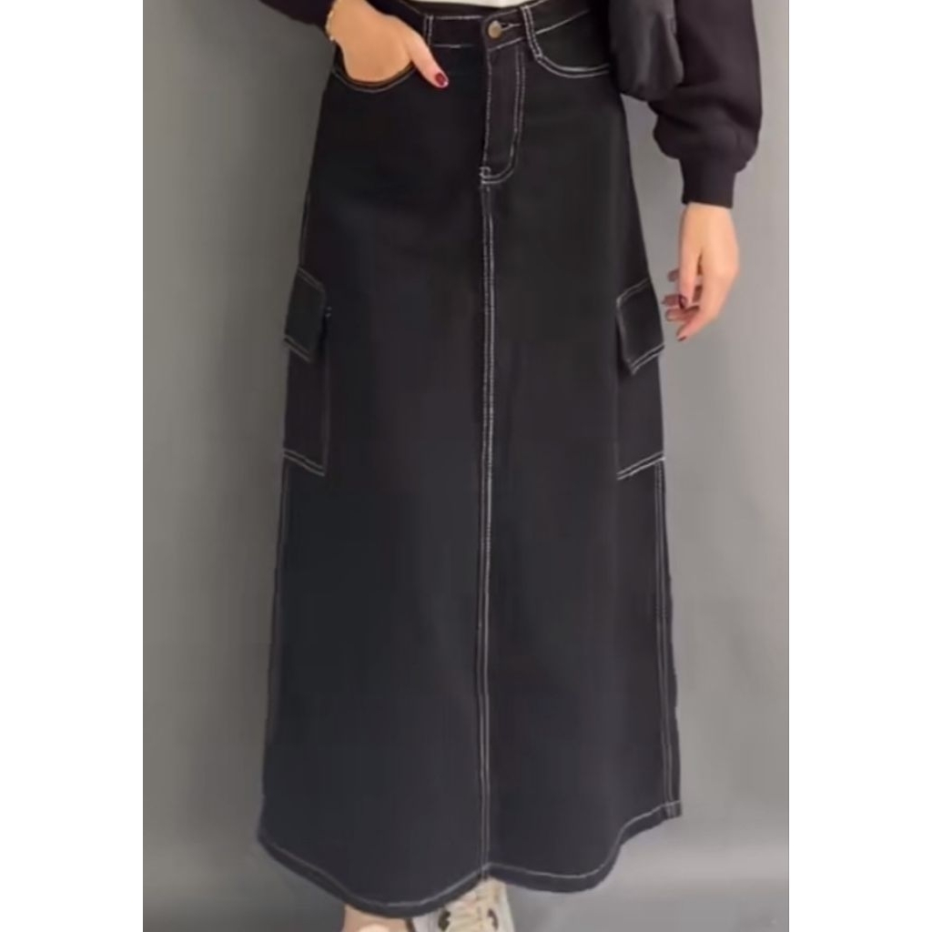 preloved rok cargo jeans jiniso hitam