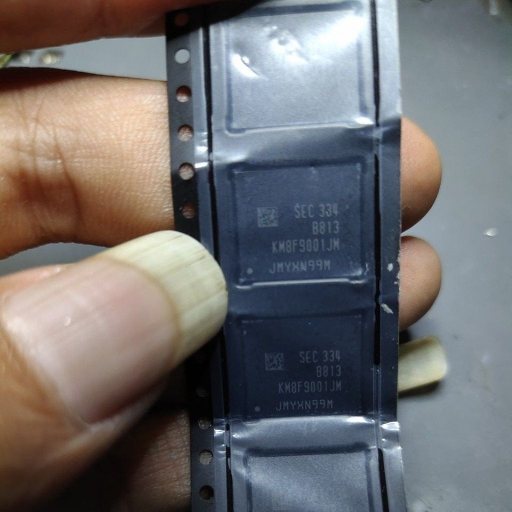 IC UFS KM8F9 256 GB new clean