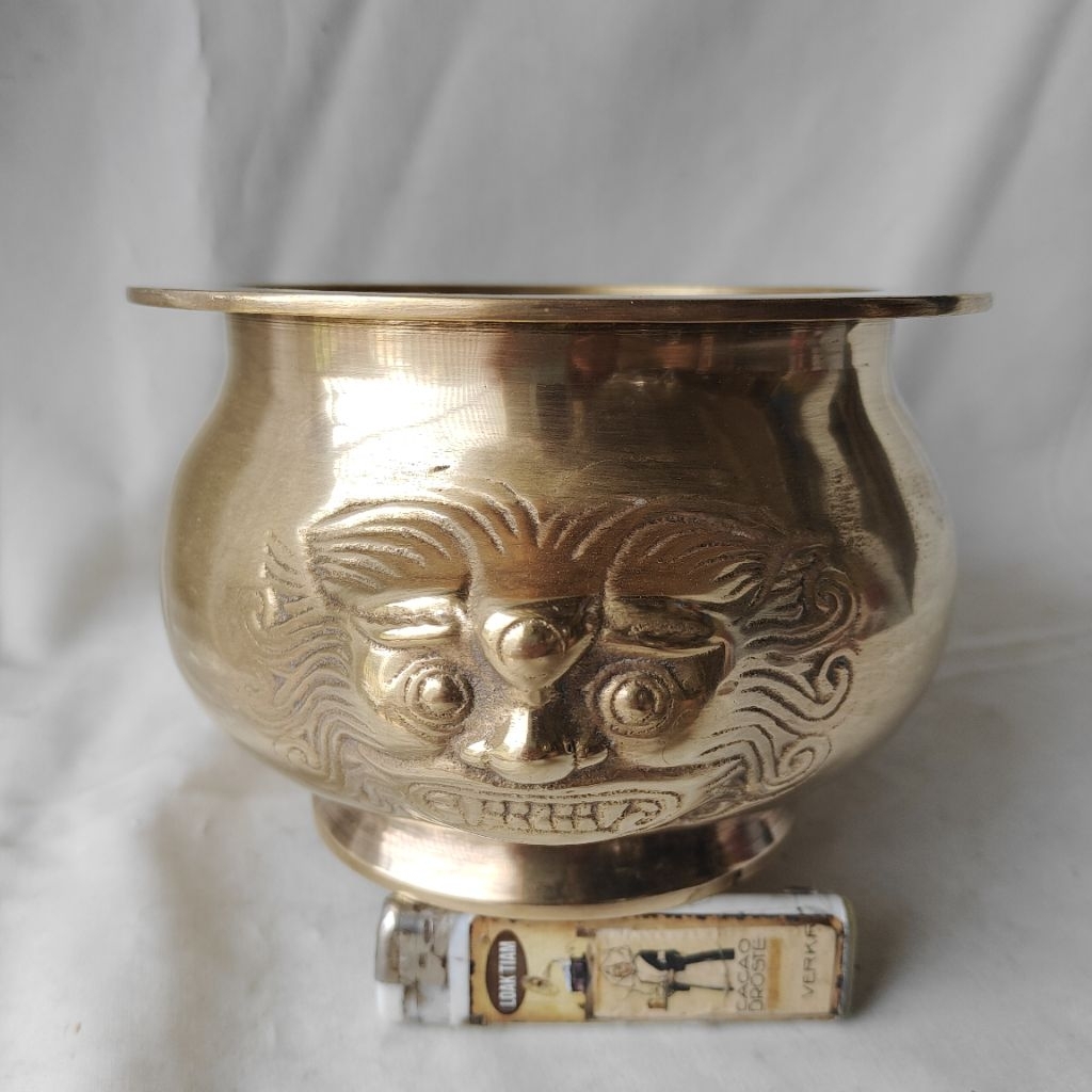 Pajangan Vintage Tempat Dupa Qilin Kuningan Lawas