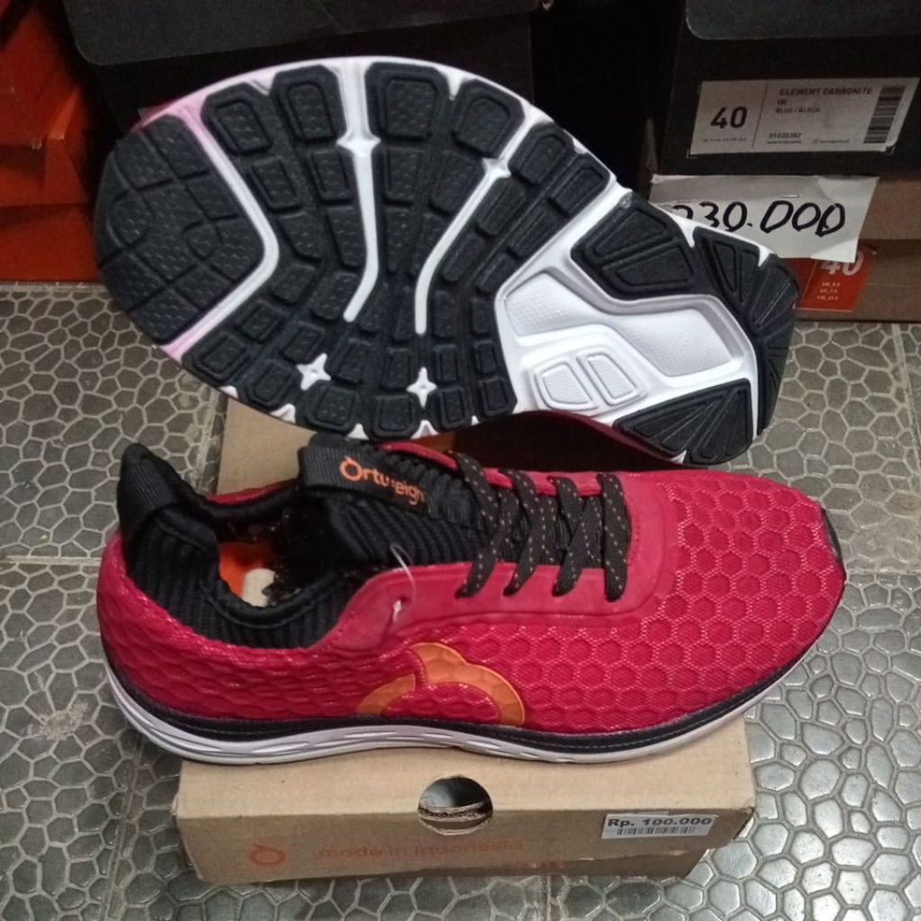 Sepatu ortuseight polaris minus