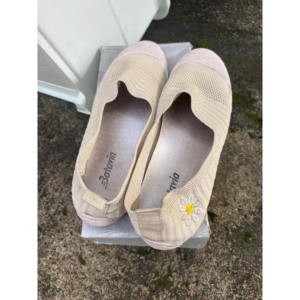 [PRELOVED] SEPATU BATAVIA