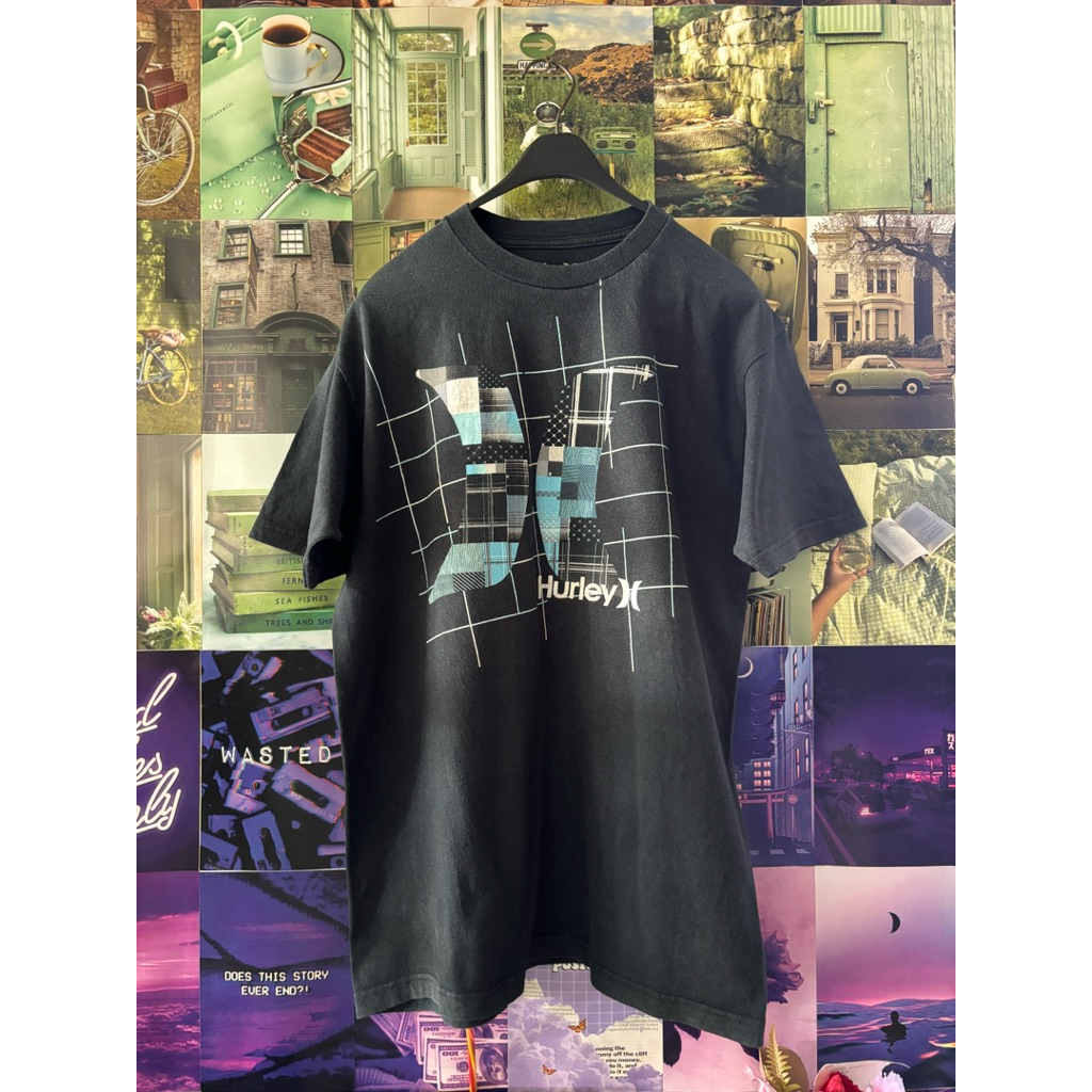 Hurley Big Logo T-Shirt Preloved