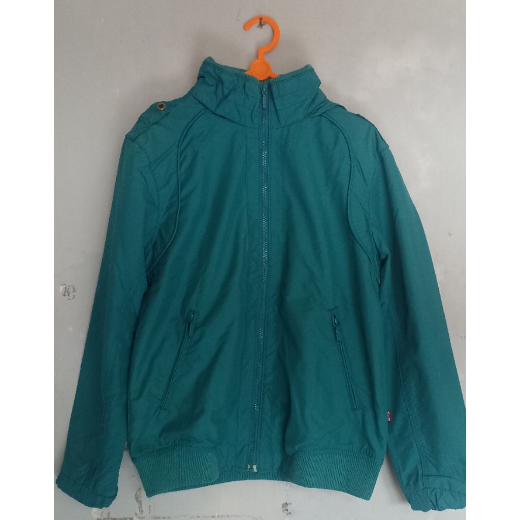 Jaket Brand AKO Bahan Parasut