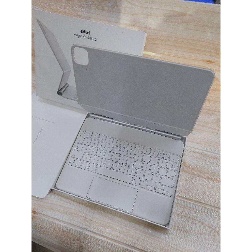 Apple Magic Keyboard Ipad Pro 11in 2020/M1/M2 Air 4/5 Second Original