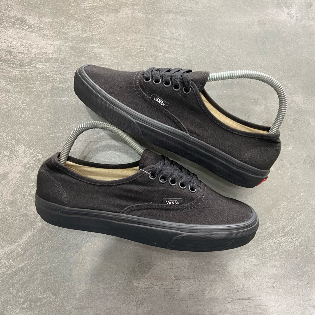 [Size 39] Rare Vans Authentic Classic Black Full Black Triple Black (VN000EE3BKA) Second Original. H