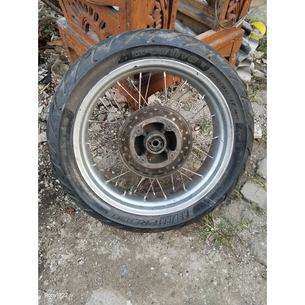 velg belakang tiger revo
