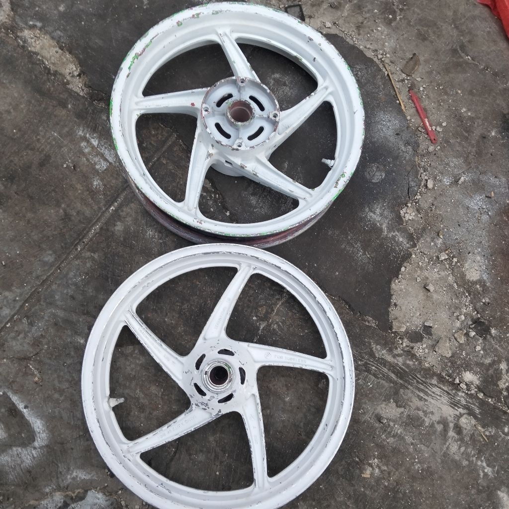 PELEK DEPAN BELAKANG CBR150 CBU THAILAND BUAT RUBAHAN REAL PIC SCOND