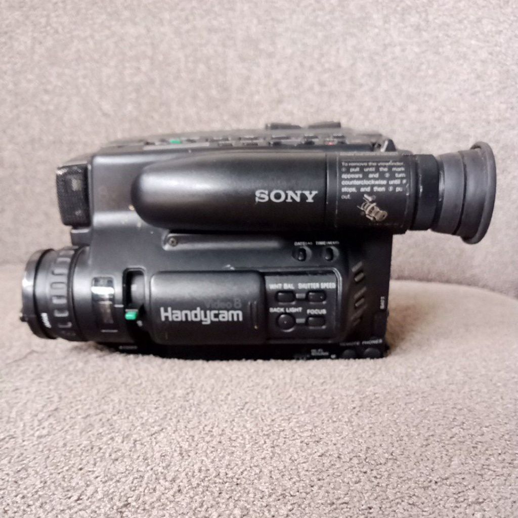 handycam sony ( pajangan) vintage