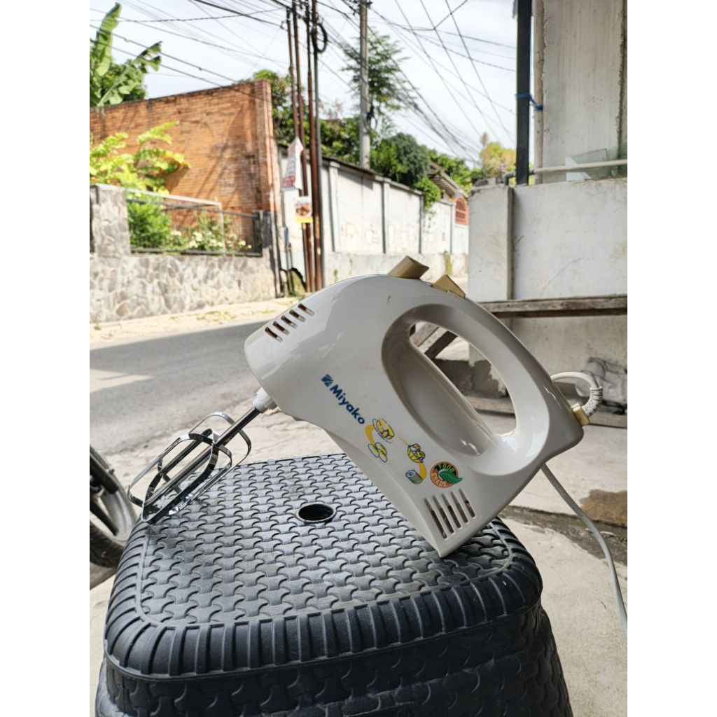 (Second) Hand Mixer MIYAKO HM-620