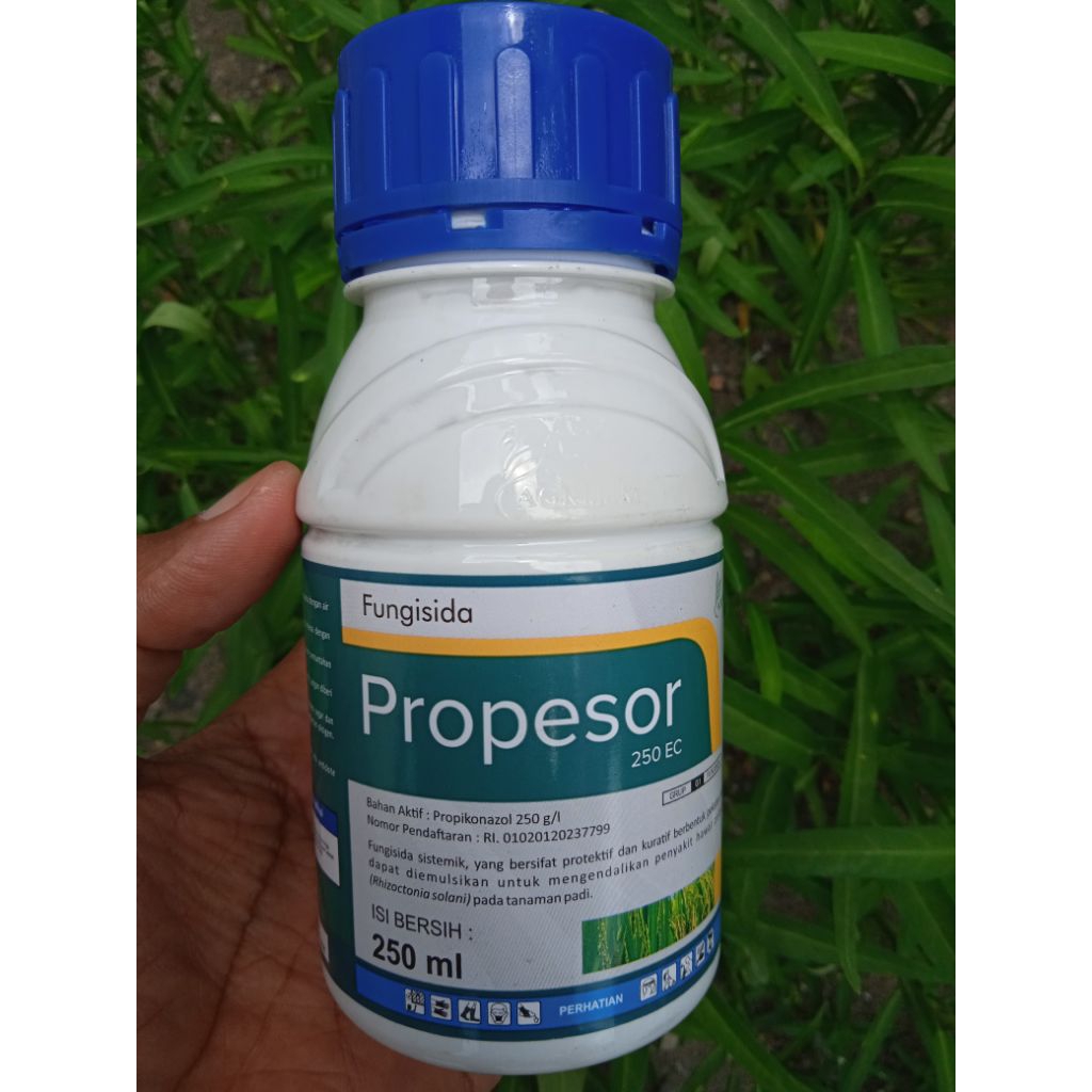 FUNGISIDA PROPESOR 250EC 250ML/BAHAN AKTIF PROPIKONAZOL 250G/L