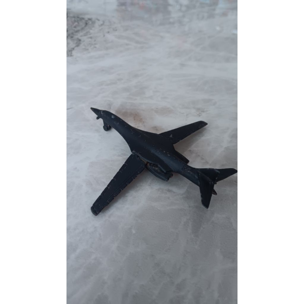 Diecast pesawat bomber loose/tanpa box