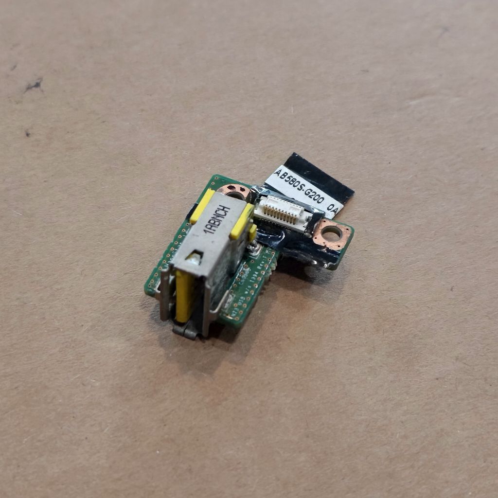 BOARD USB LENOVO Thinkpad T420 Childboard Kondisi second masih bagus