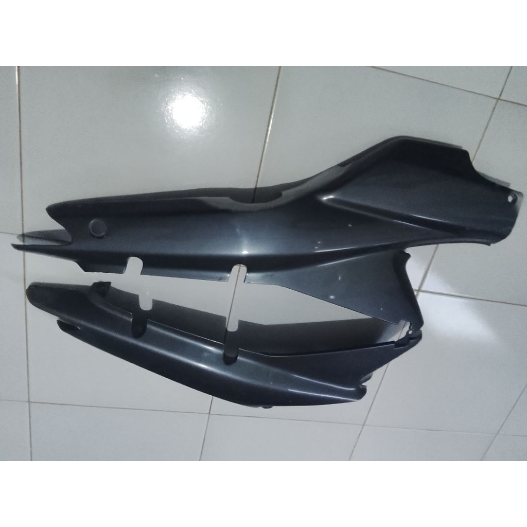 bodi belakang Supra x old grey original second/cover body Supra x old original second/bodi belakang 