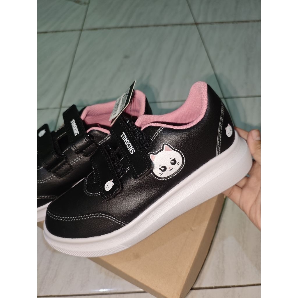 Sepatu Sekolah Anak Tomkins