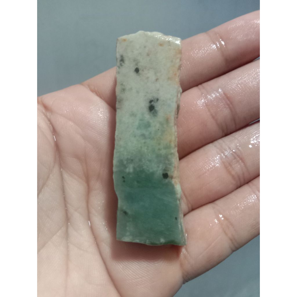 Rough Bahan Giok Jadeite Jade Nabire Papua Light Green