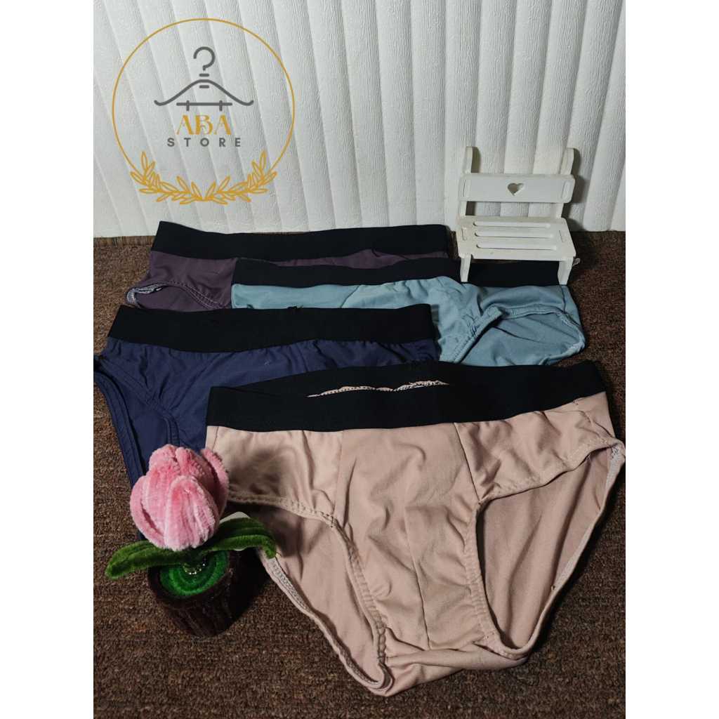 celana dalam pria CD, dengan bahan karet yang tidak membekas dikulit, nyaman dan adem saat digunakan