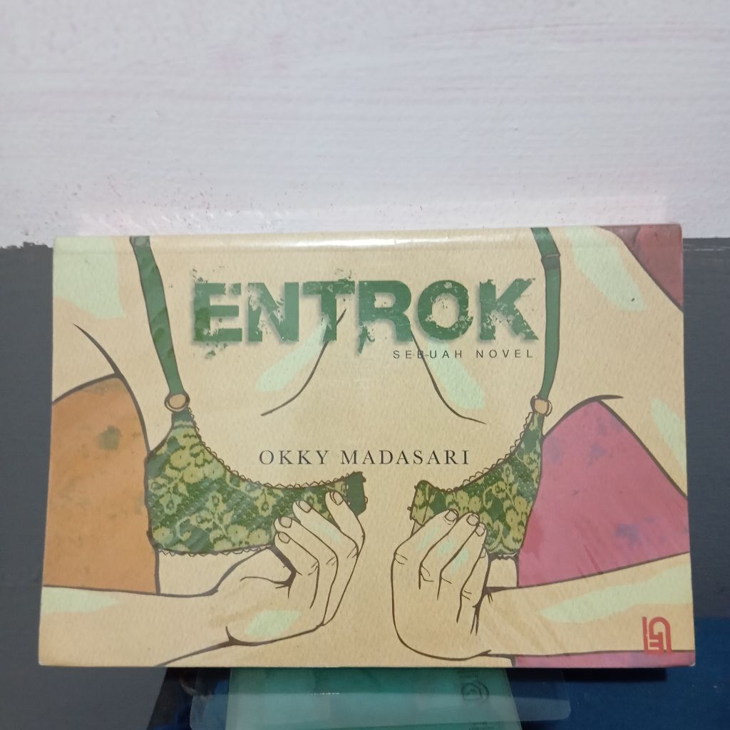 Novel entrok - Okky Madasari