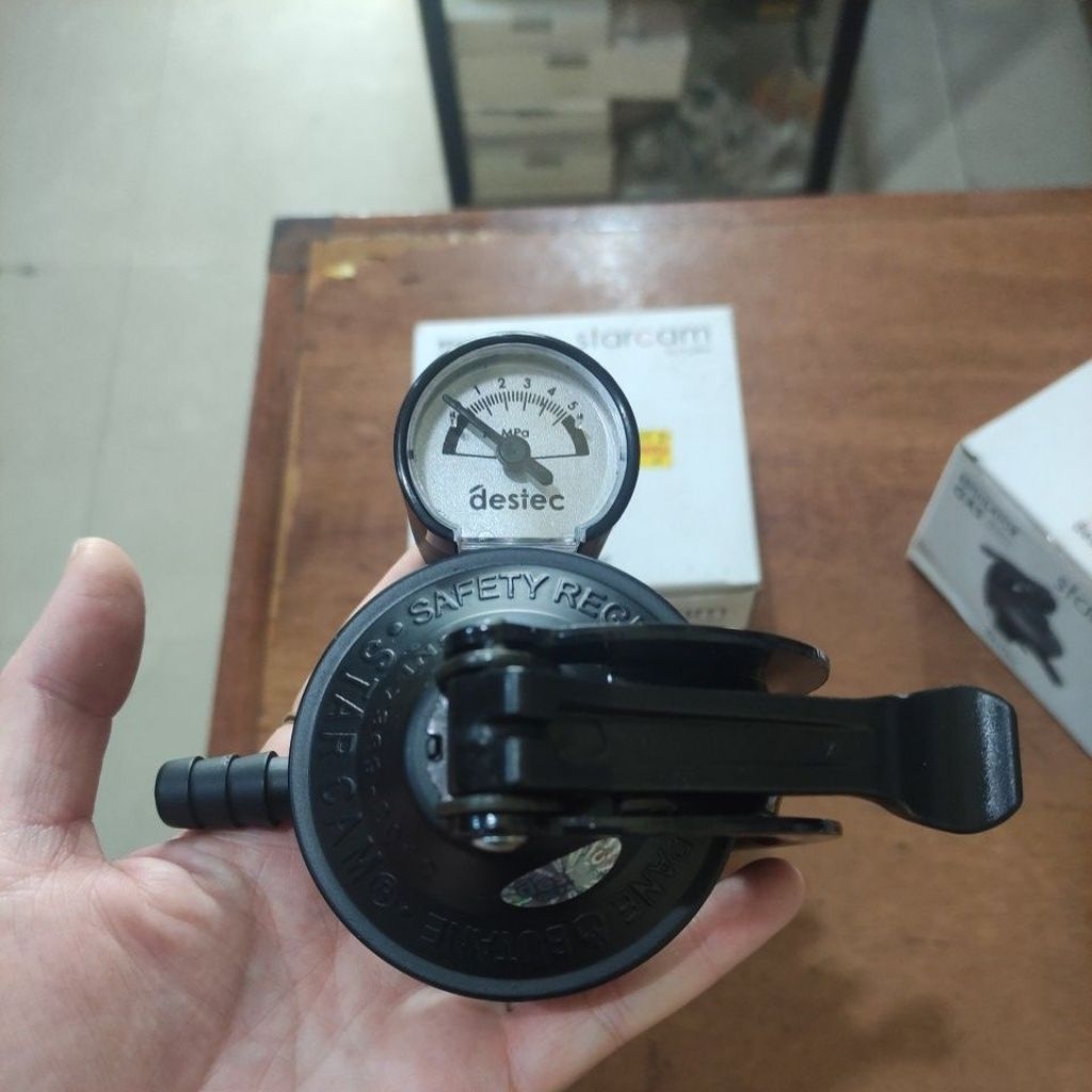 regulator gas STARCAM  ( cekak + meteran ) untuk pemakaian rumah tangga/ kepala gas LPG STAR CAM coc