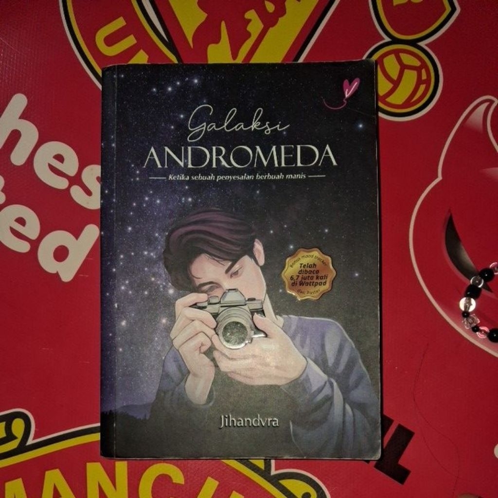 [PRELOVED NOVEL] GALAKSI ANDROMEDA