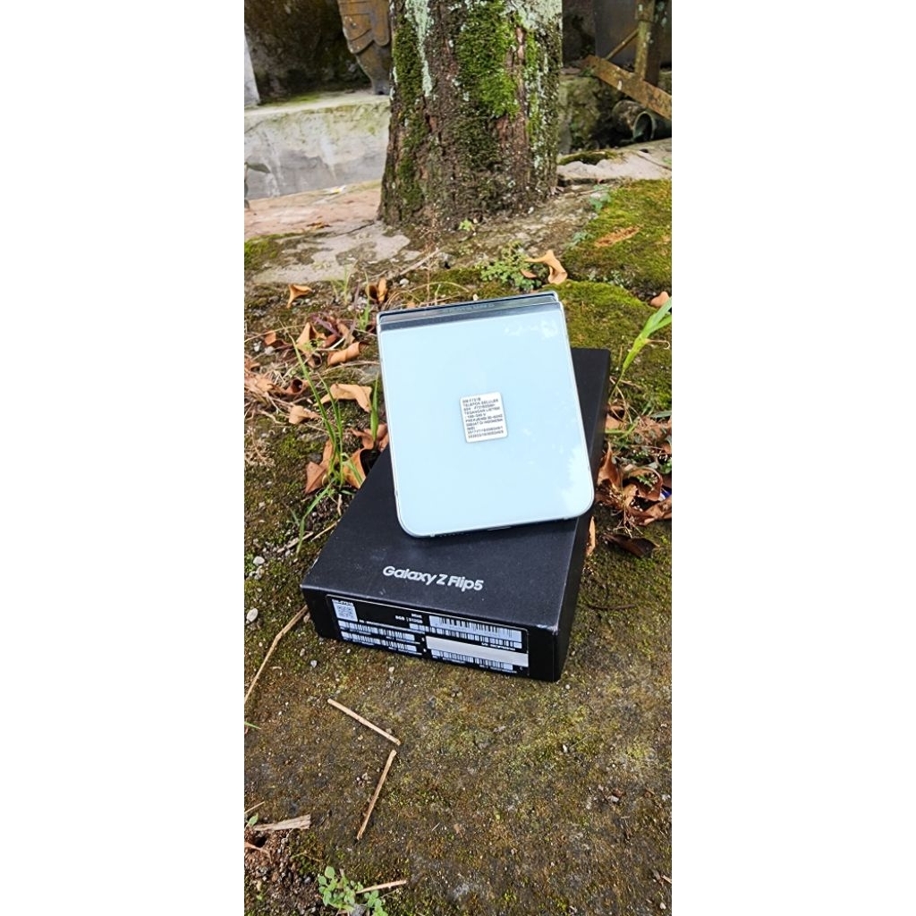 Samsung Z Flip 5 5G 8/512gb fullset