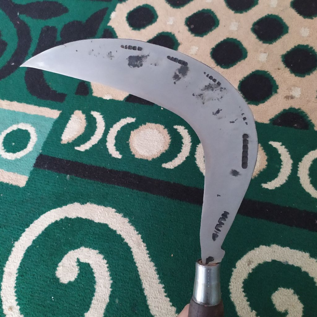 alat pretanian premium arit/sabit rumput baja isen wonosobo