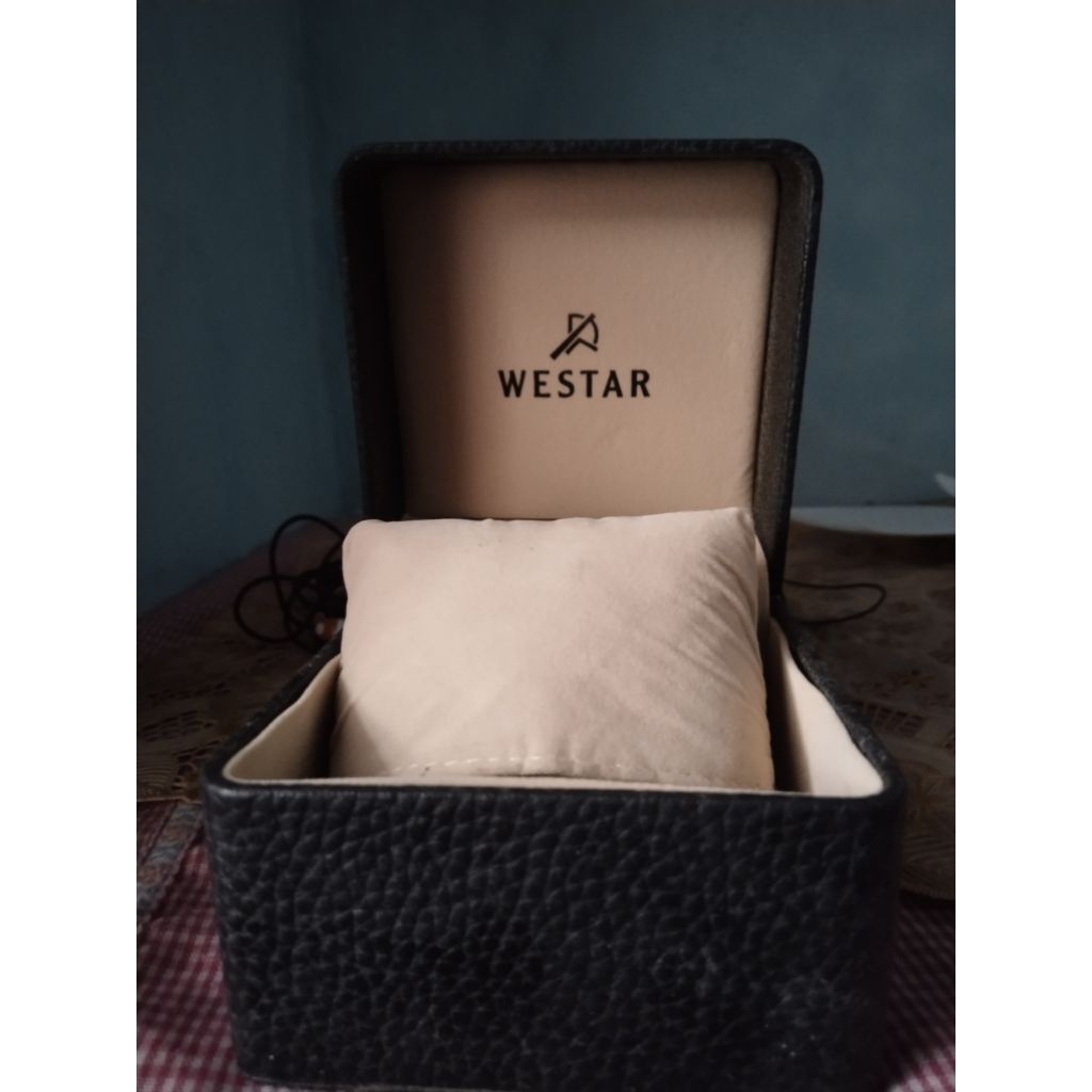 kotak jam tangan westar
