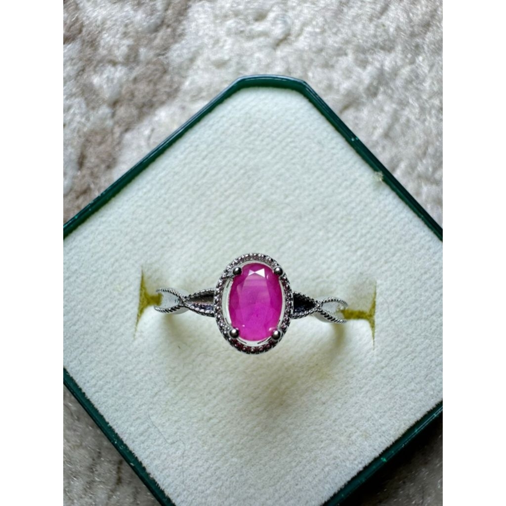cincin batu ruby