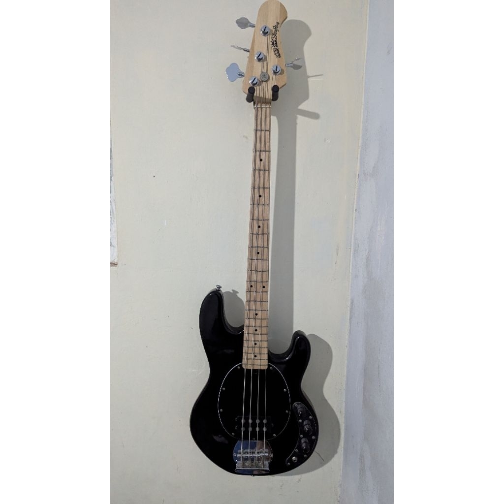 Gitar Bass ErnieBall Musicman Custom (second)