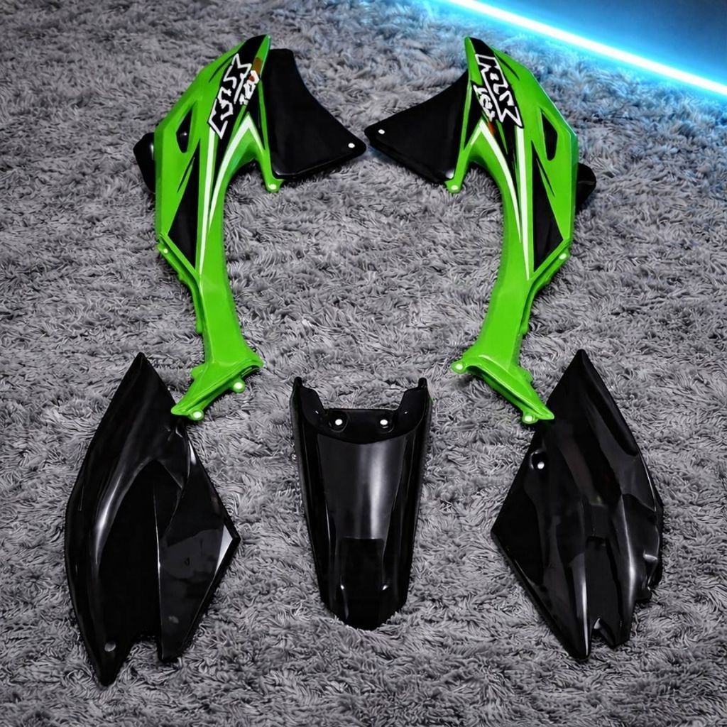 Bodi klx bf original kawasaki pnp klx lama/klx s 150/body klx bf