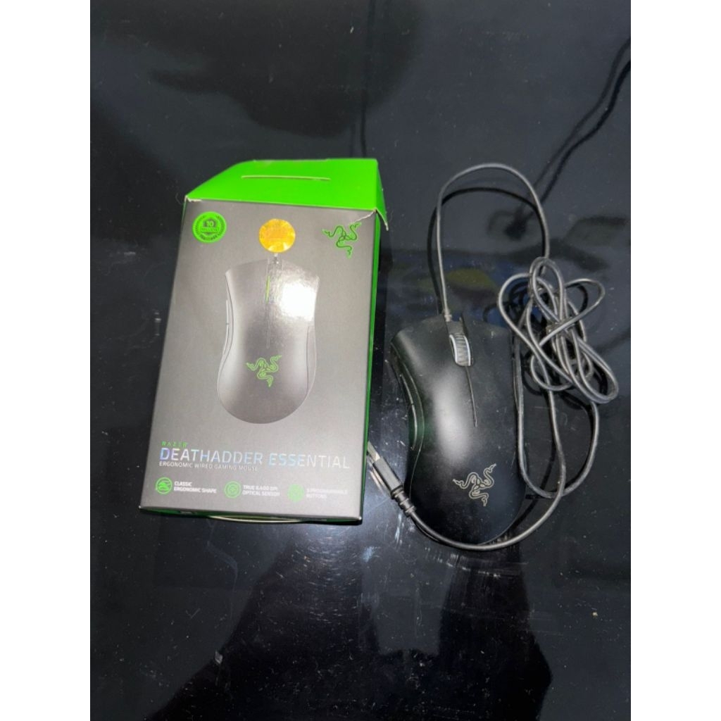 Mouse Razer Deathadder Essential dan Mousepad Fantech Second