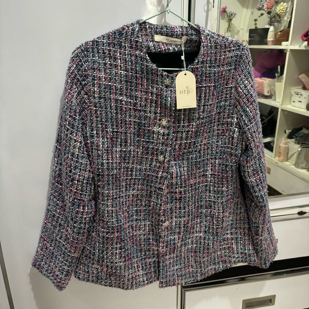 Tweed Her Apparel preloved like new blazer