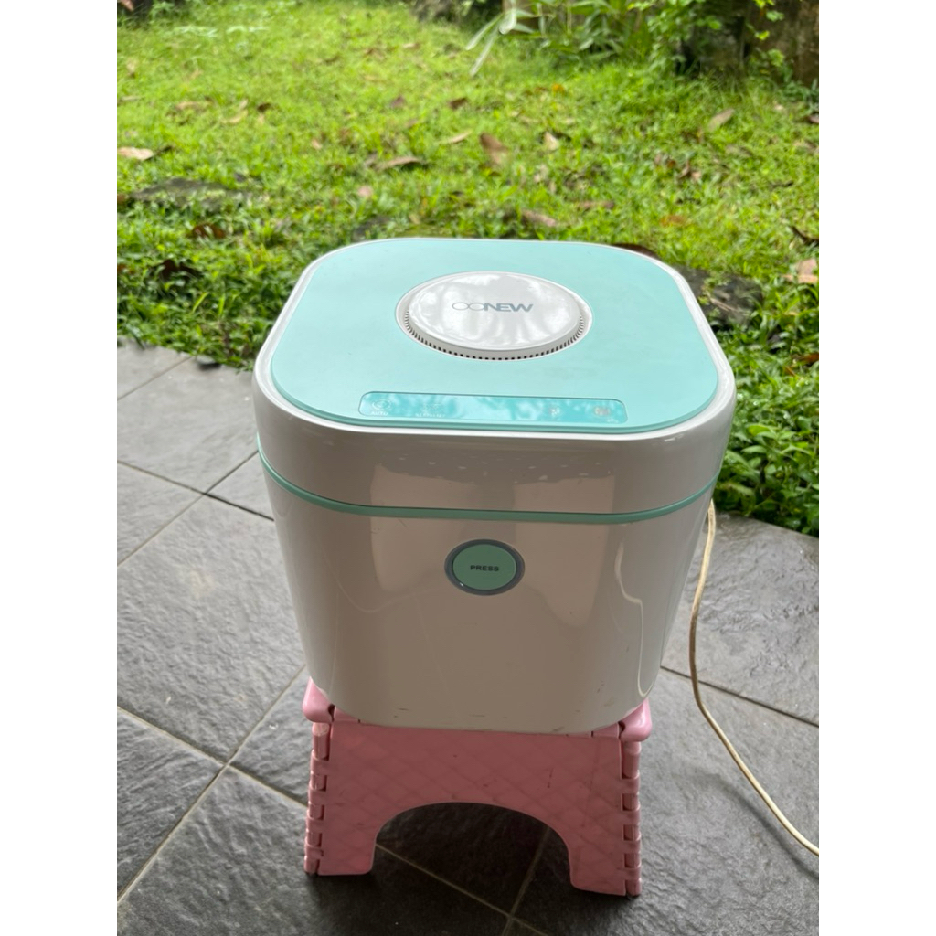 [ PRELOVED ] OONEW UV Sterilizer with Dryer TB1915