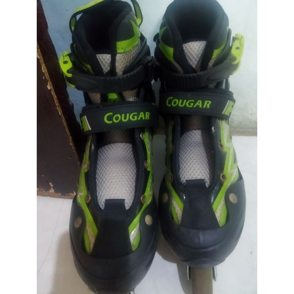sepatu roda cougar