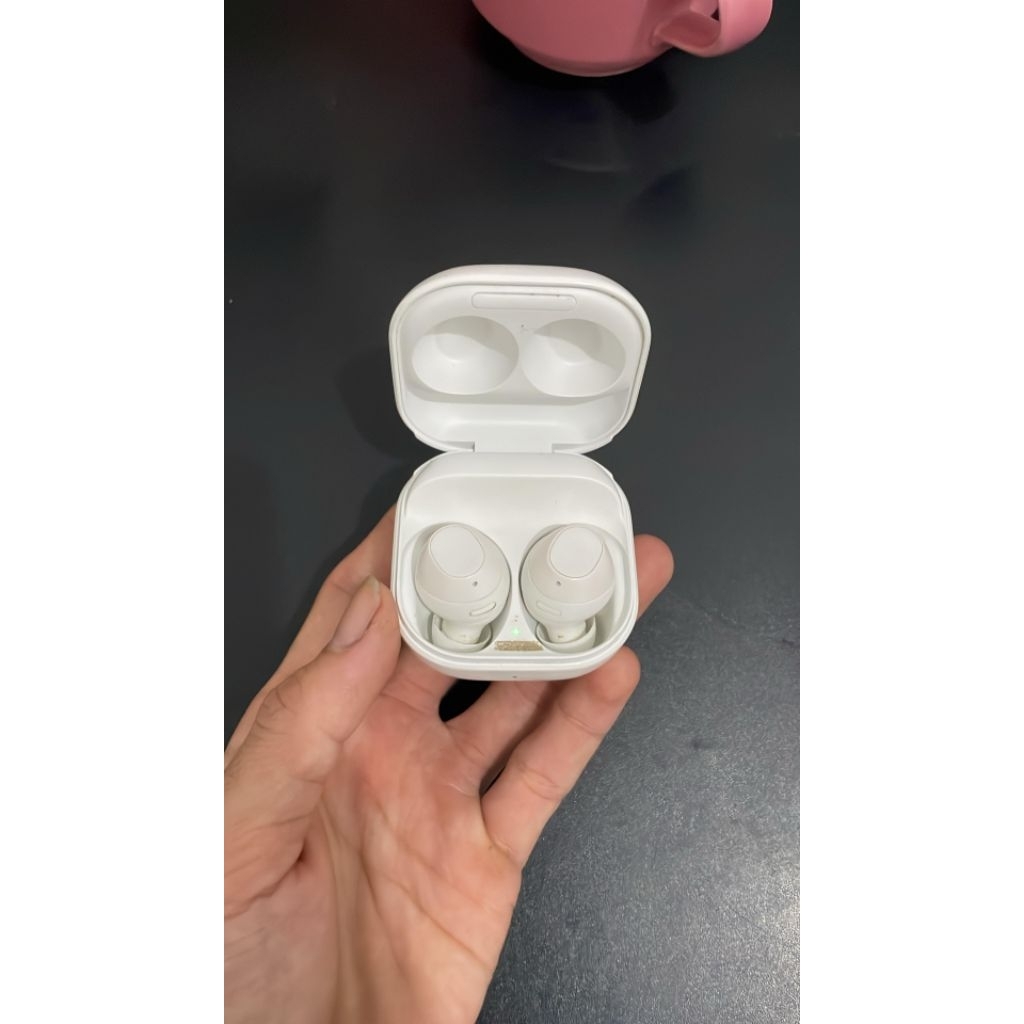 samsung galaxy buds FE