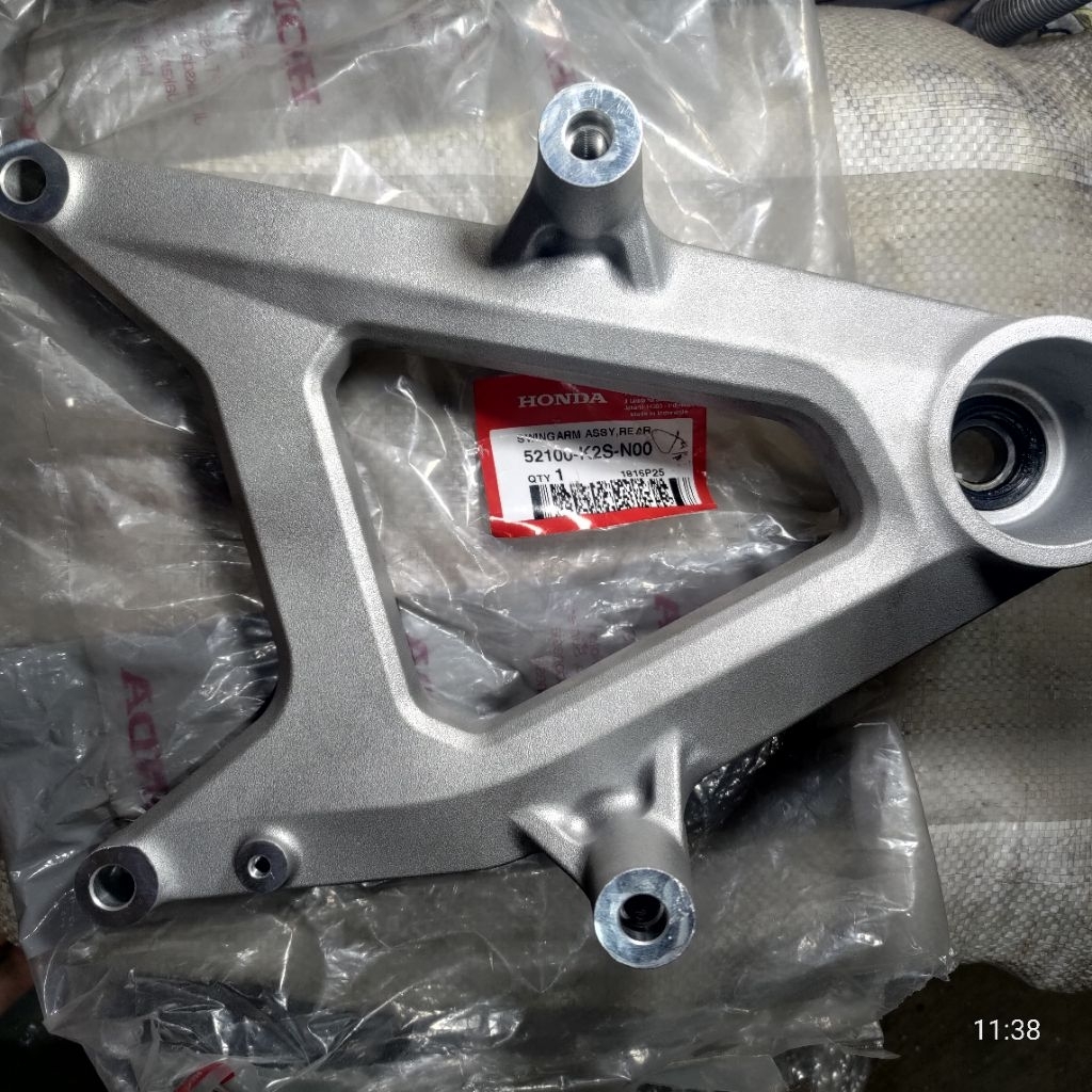 SWING ARM ASSY REAR LENGAN AYUN BELAKANG HONDA VARIO 160 K2S