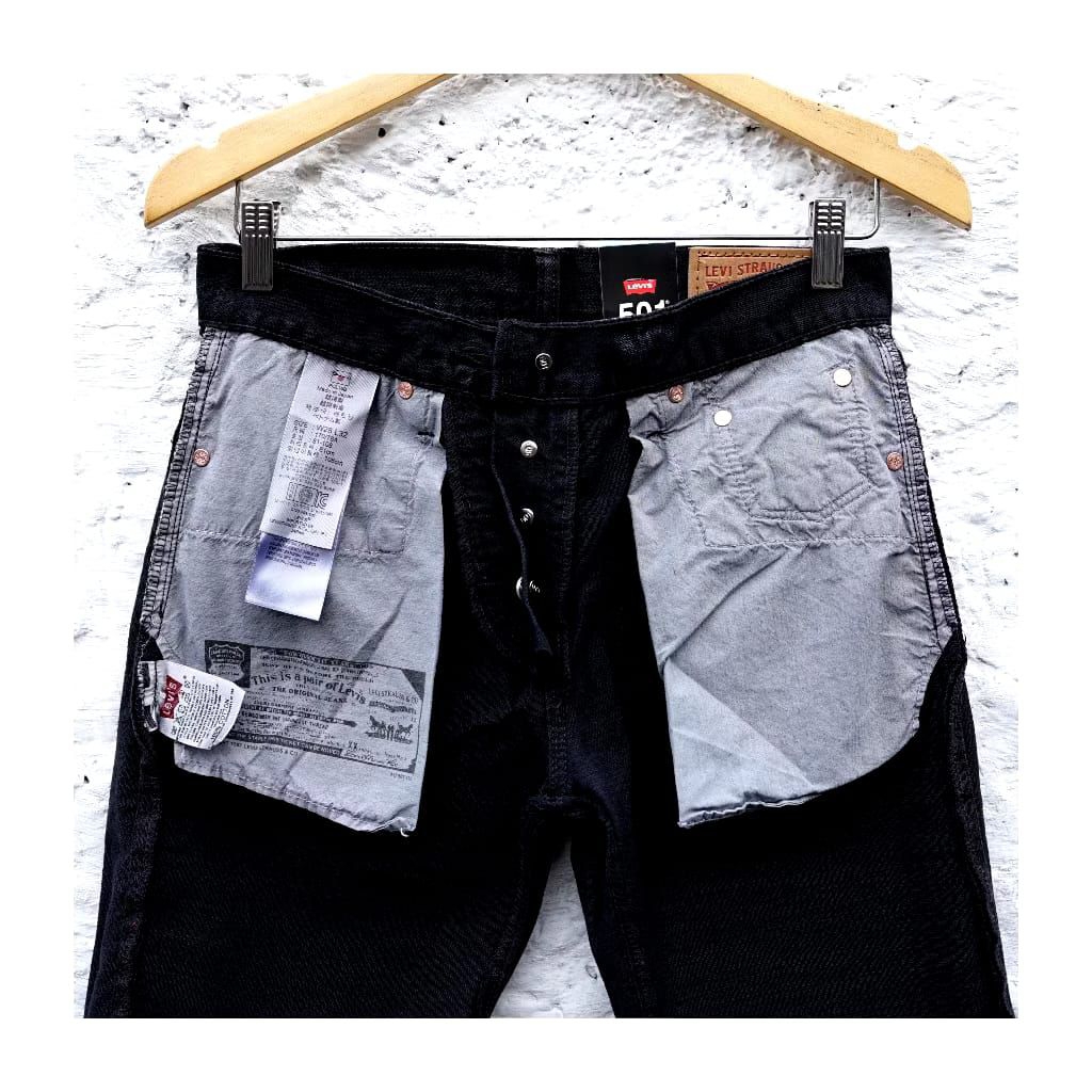 CELANA JEANS DISTRO PENDEK PRIA/CELANA PENDEK LEVIS COWOK