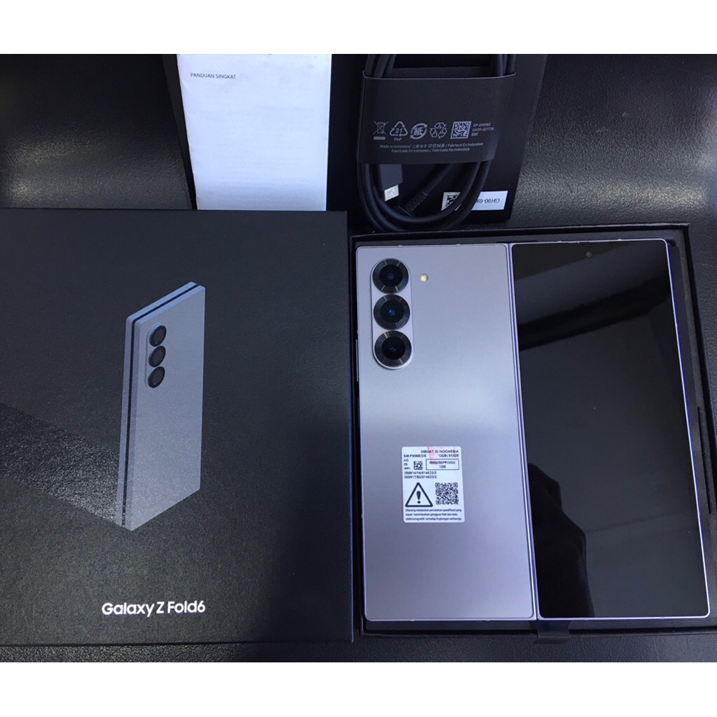 samsung galaxy z fold 6 12/512 GB second