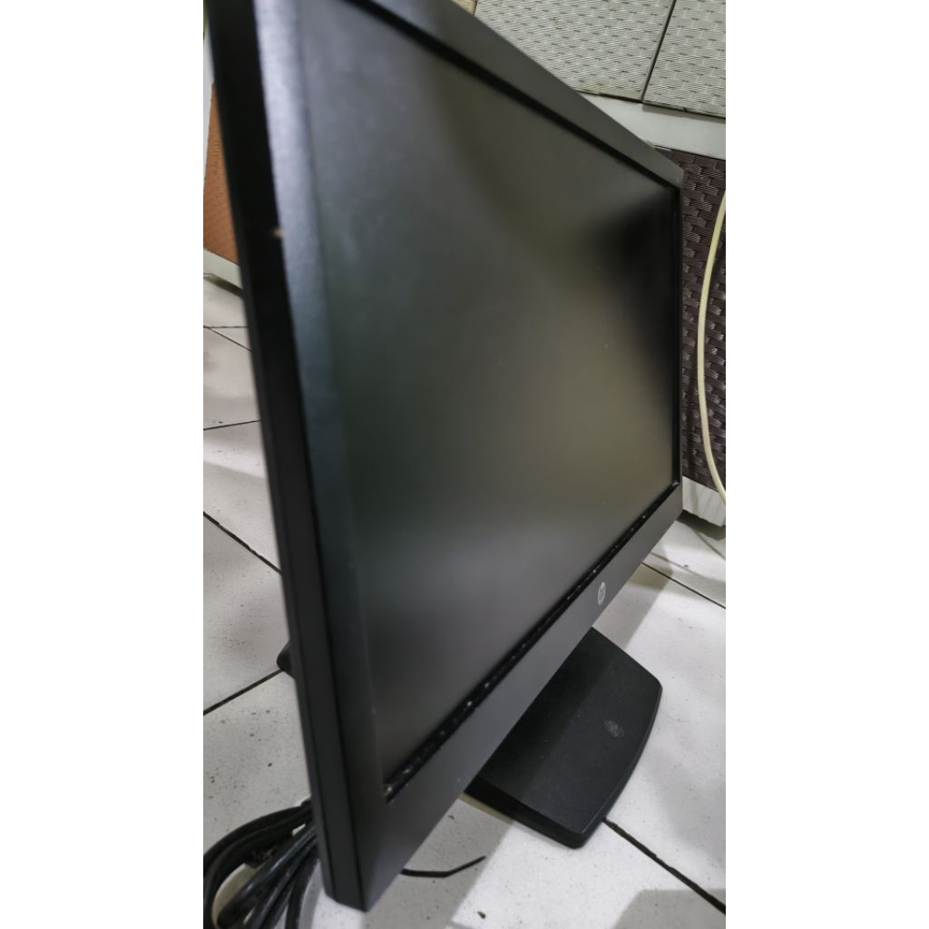 Monitor PC 18,5 inch merk HP minus