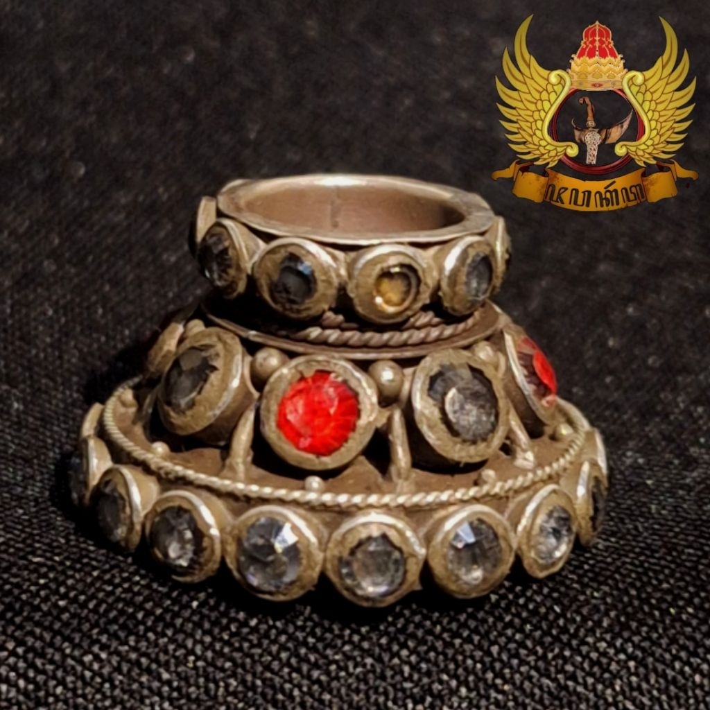Mendak / Cincin Kris Model Sususn Bahan Full Perak Hias Batu Yakut
