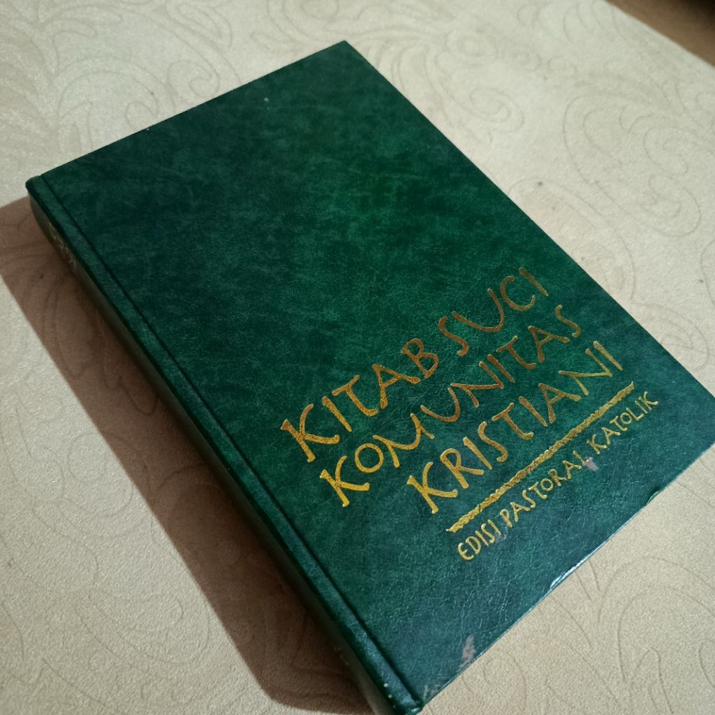 LANGKA KITAB SUCI KOMUNITAS KRISTIANI EDISI PASTORAL KATOLIK bible gospel injil protestan