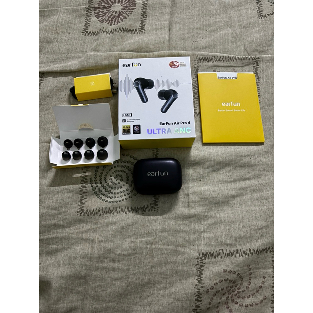 (Preloved) - TWS Earfun Air Pro 4