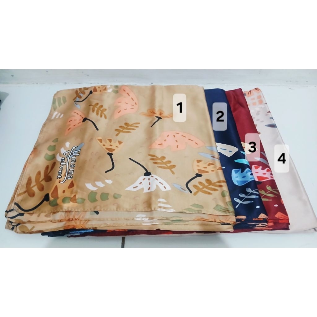 Kerudung segi empat motif Umama